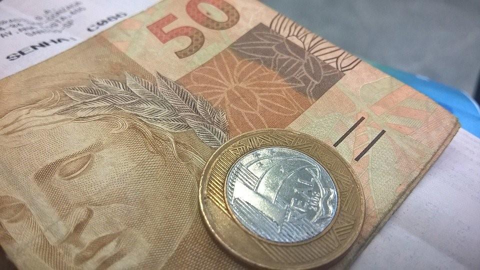 Mercado financeiro prevê queda de 5,62% na economia para este ano