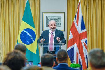 Londres, Inglaterra, 06.05.2023 – 06.05.2023 - Presidente da República, Luiz Inácio Lula da Silva, faz declaração à imprensa após a coroação do Rei Charles III. Londres - Inglaterra. Foto: Ricardo Stuckert/PR